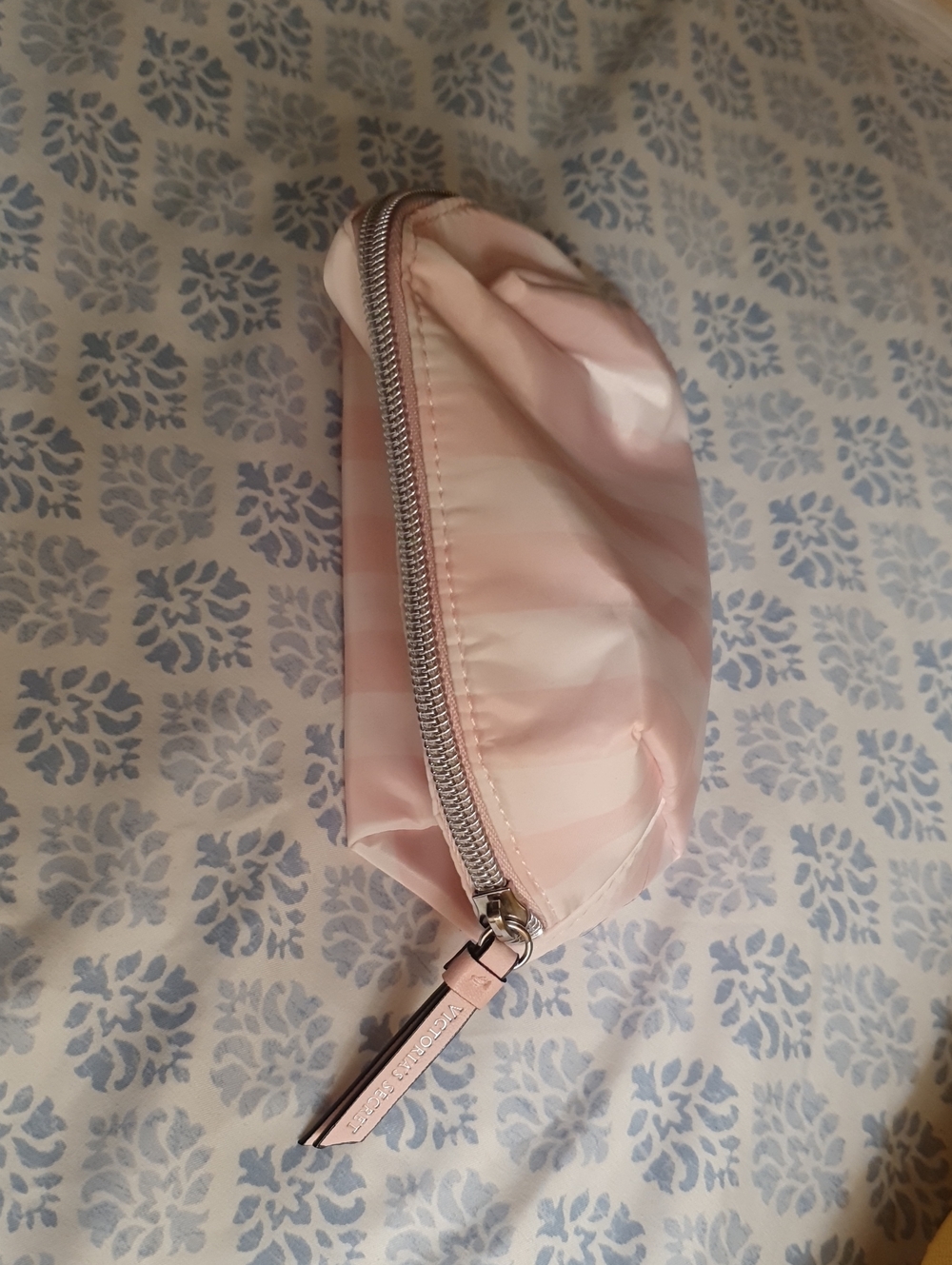 🐞Victoria's Secret Light Pink Striped Cosmetic Pouch